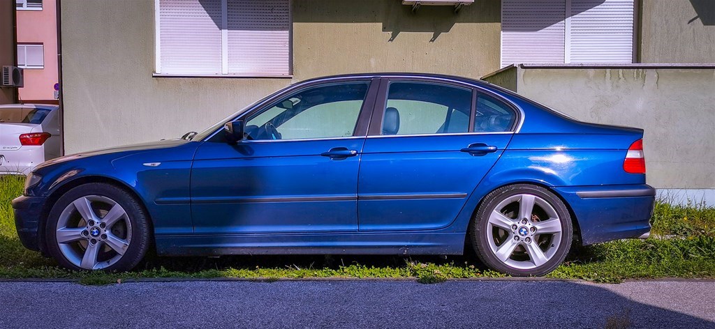 BMW 320i Sport 2.2 2004 Facelift- Plin - veliki servis - reg 08/2020 | INDEX OGLASI