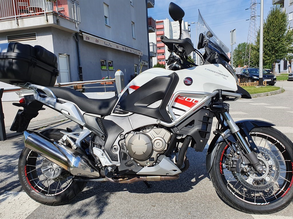 Honda vfr 1200 x