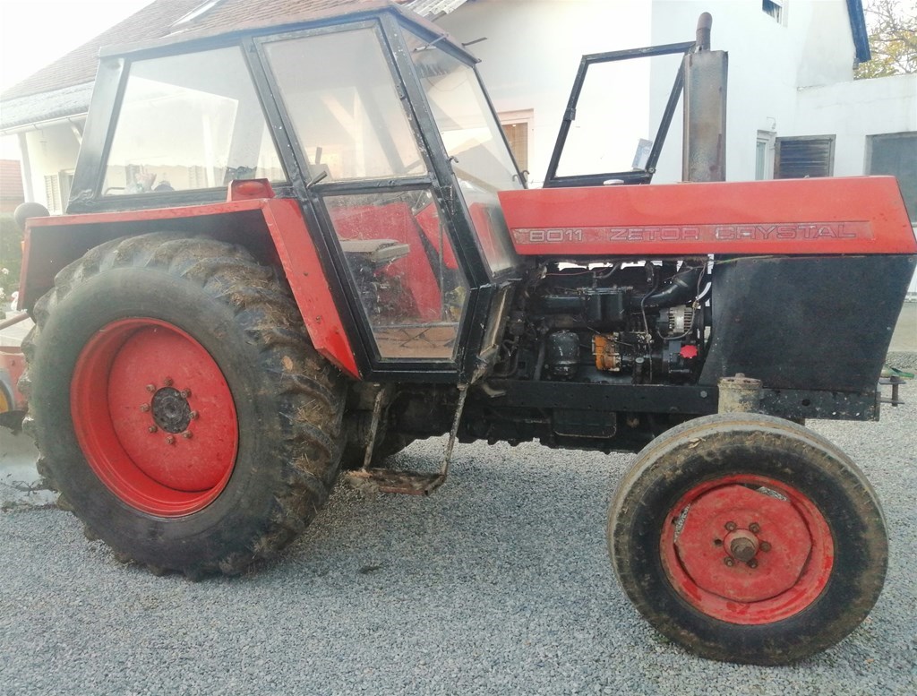 Zetor Crystal 8011 | INDEX OGLASI