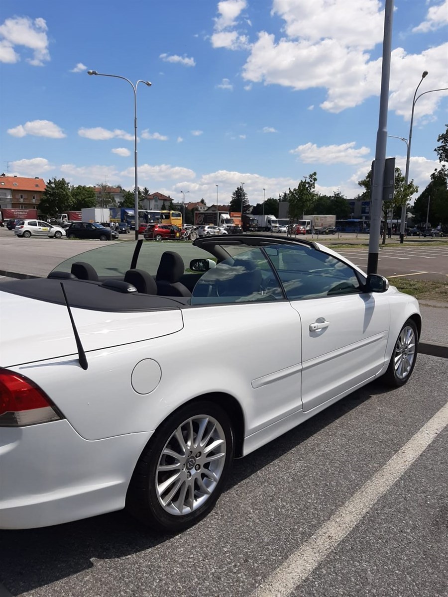 volvo c70 kabriolet 24 i  index oglasi