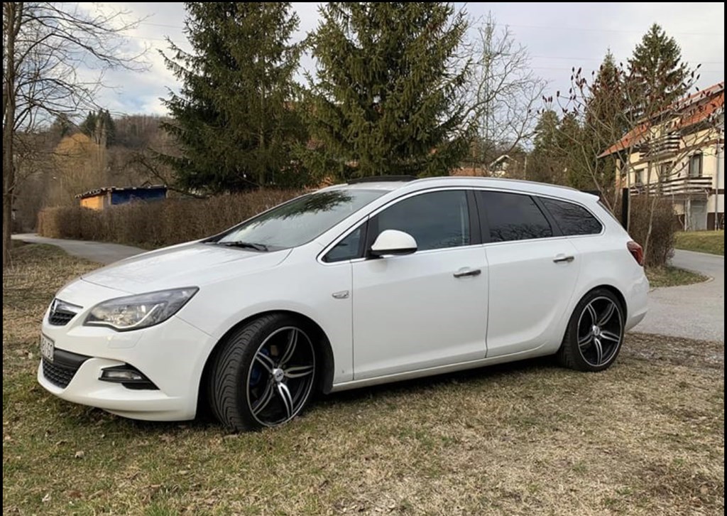 Opel astra j cosmo