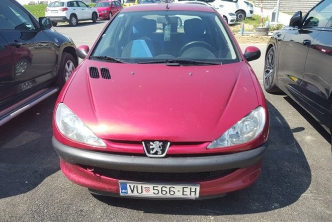 Peugeot 206 бензин