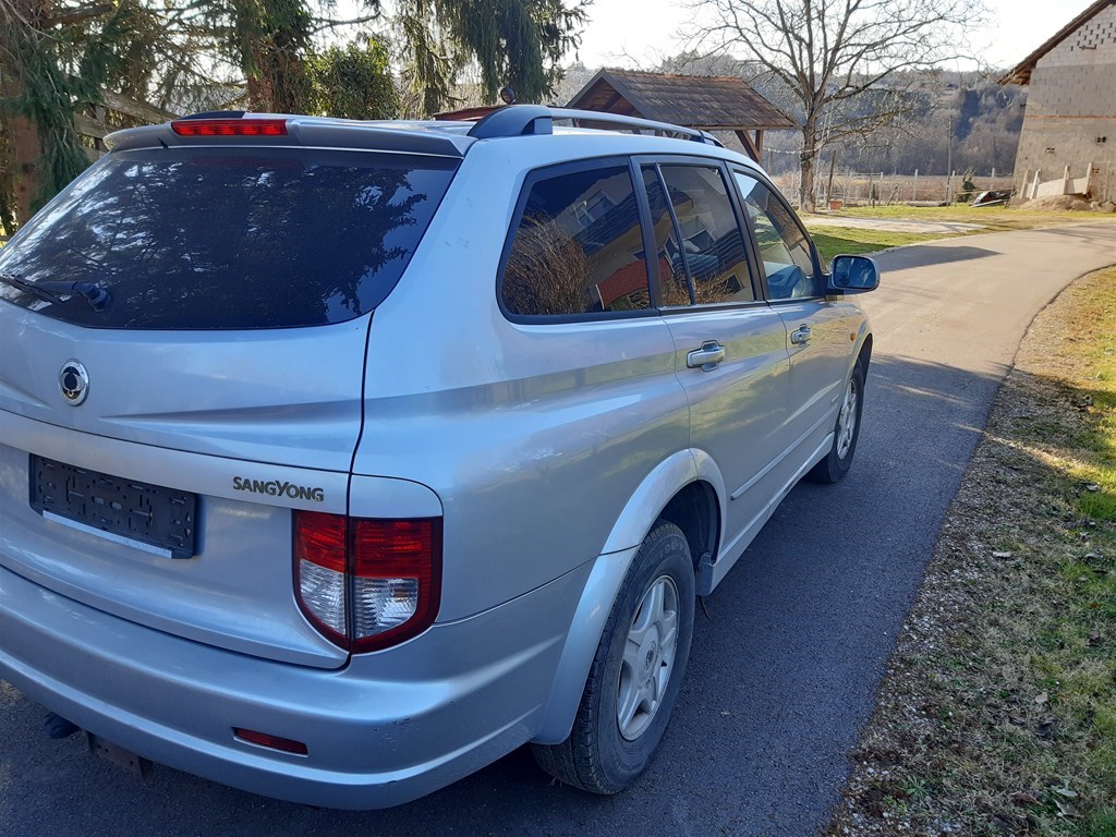 1235 ssangyong kyron