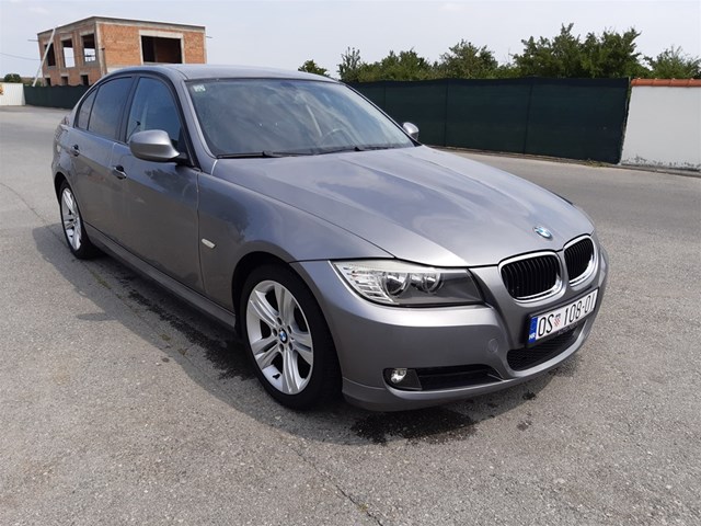 Bmw 318d 2009