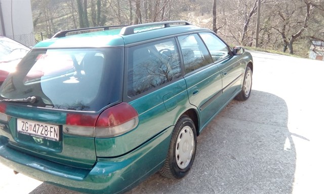 Subaru legacy gl