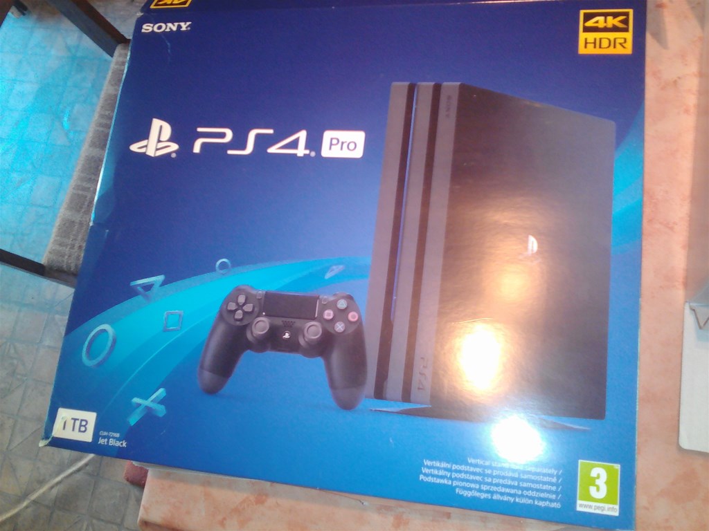 Playstation 4 on sale pro 2019