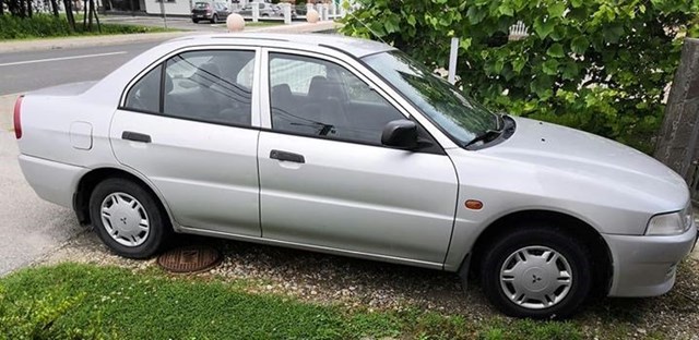 Mitsubishi lancer gl