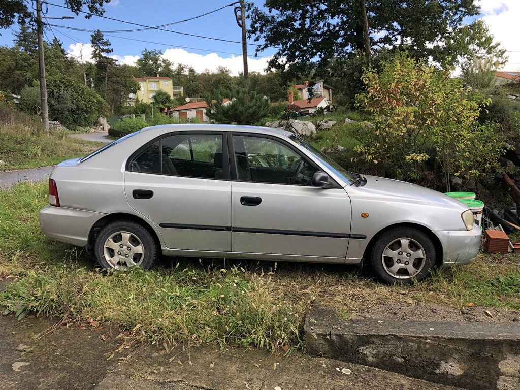 Hyundai accent wiki