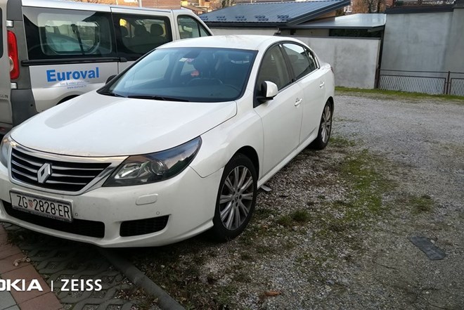 Renault latitude v6