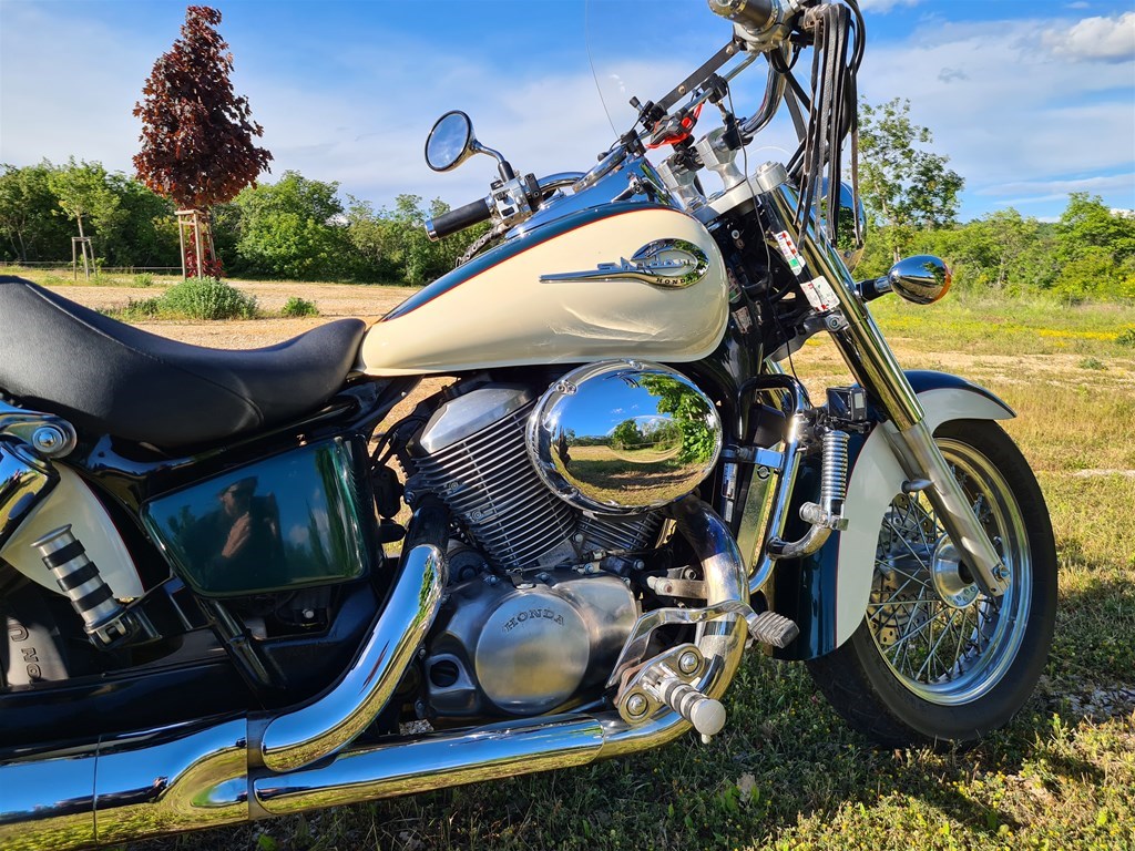 Honda shadow vt750c classic