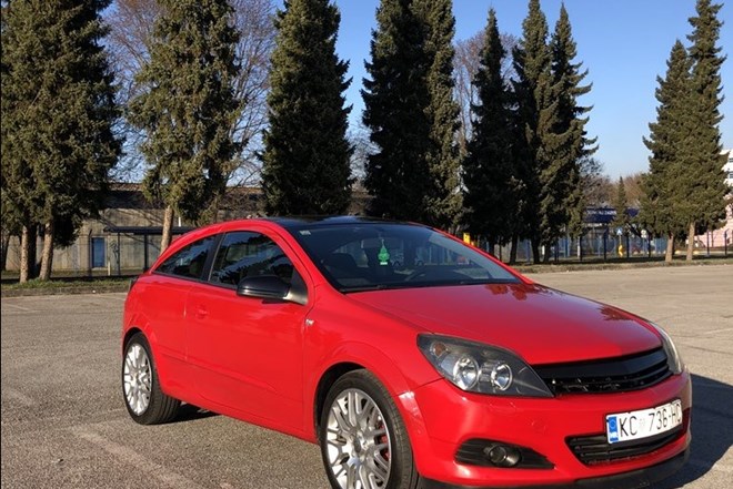 Opel Astra gtc 1.9 cdti 150ks | INDEX OGLASI