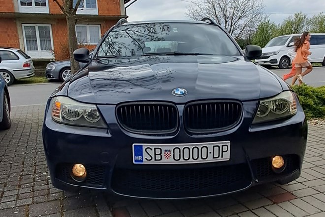 BMW serija 3 Touring 318d | INDEX OGLASI