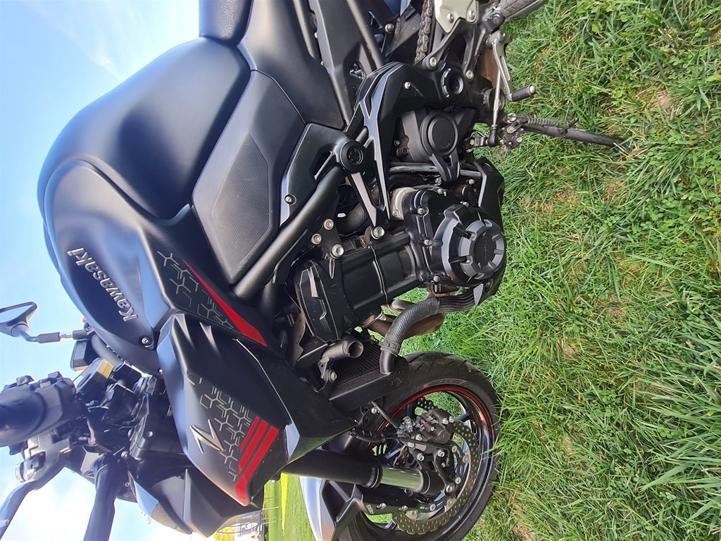 Motoring doo kawasaki-z900 Prodaja motora i opreme za motore i motocikliste