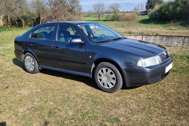 Škoda Octavia 1.6i | INDEX OGLASI